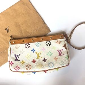 RARE LOUIS VUITTON - FRIDAY SALE $280!! 💗